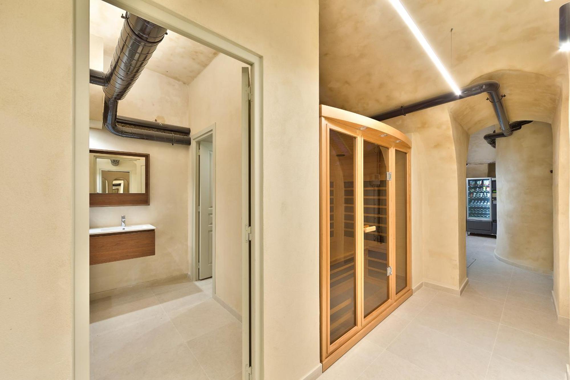 07 - Flat Of Grand Boulevard Apartment