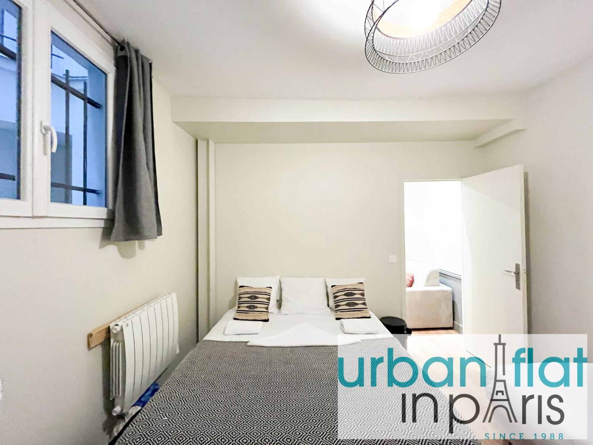 07 - Flat Of Grand Boulevard